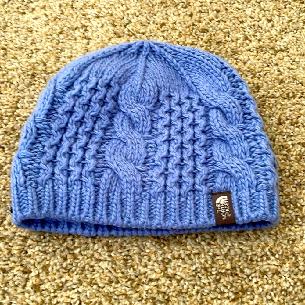 NORTHFACE light purple knit hat with fleece on inside